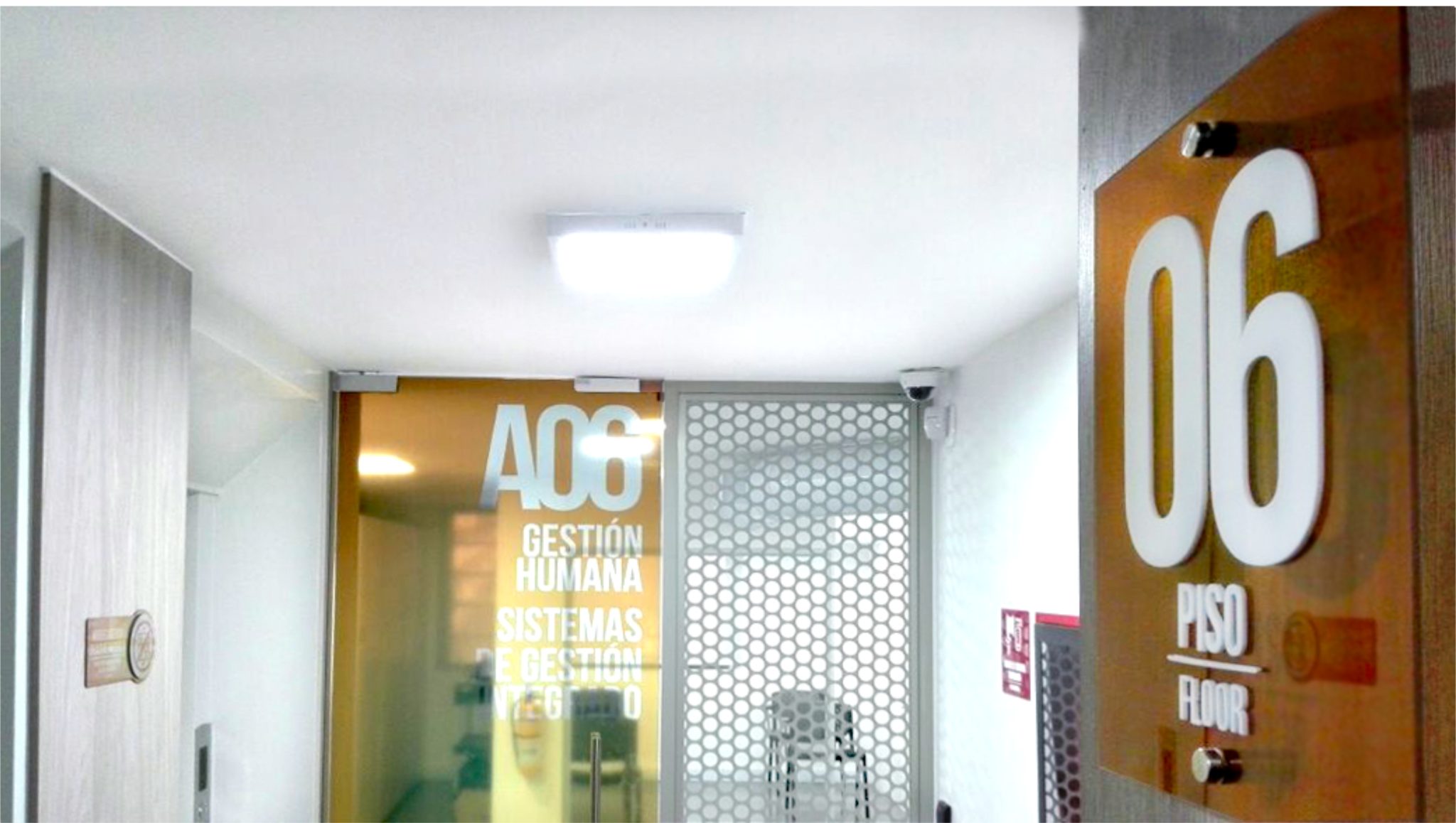 EDIFICIO ADMINISTRATIVO ANGIOGRAFÍA DE OCCIDENTE